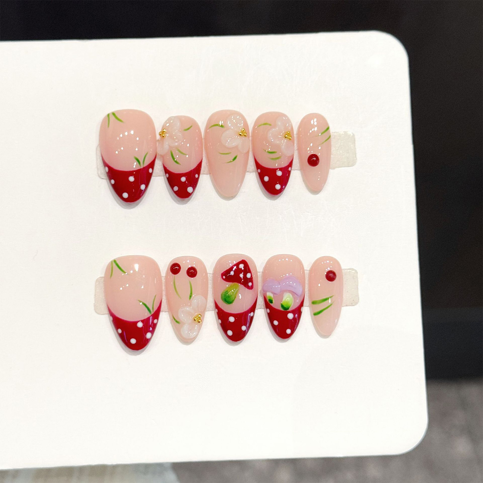 10Pcs Red White Polka Dot Desi - огляд і ціна Nail Art Xs