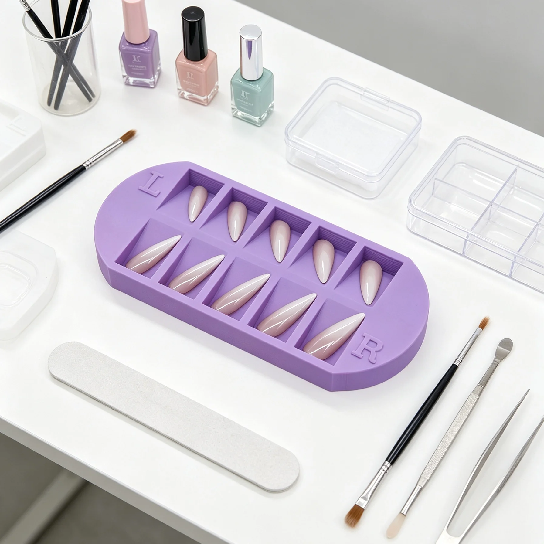 8-Grids Nail Tip Storage Tray  - огляд і ціна Nail Art Sch